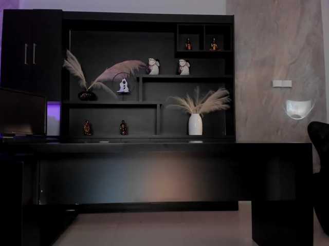 KatieNolanX live cam on BongaCams
