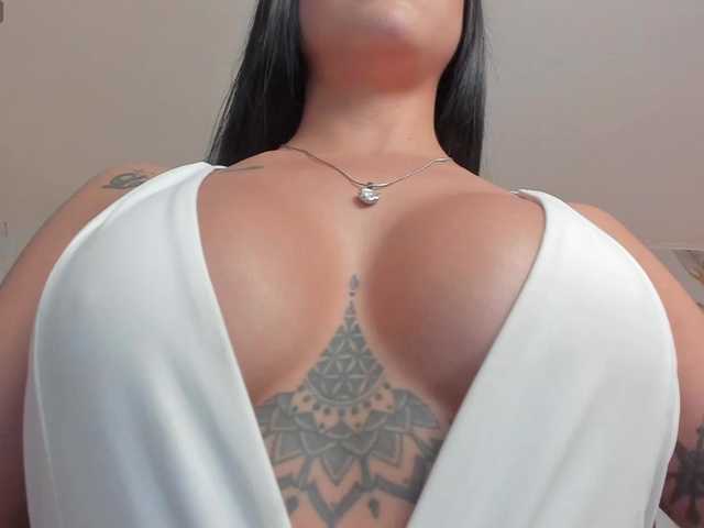 KatieNolanX live webcam show