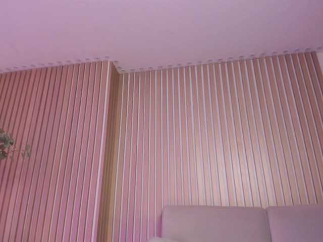 KatieNolanX's BongaCams show and profile