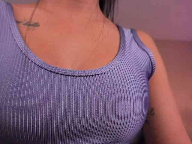 KatieNolanX Live Webcam on BongaCams