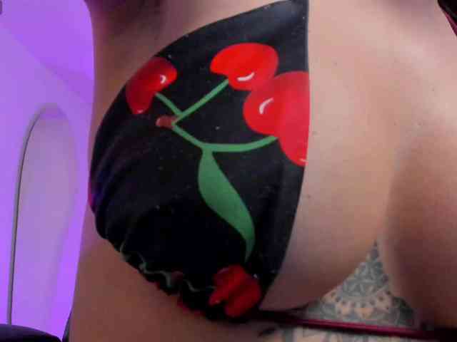 KatieNolanX webcam