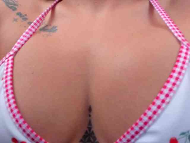 KatieNolanX webcam