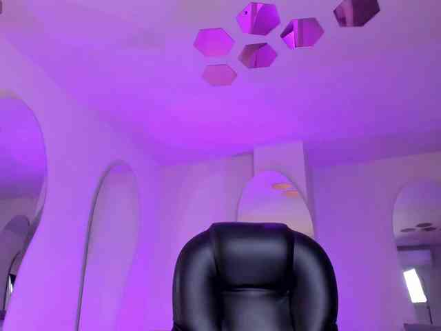 KatieNolanX webcam