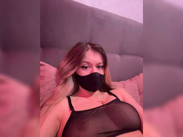 karamelllka live sex