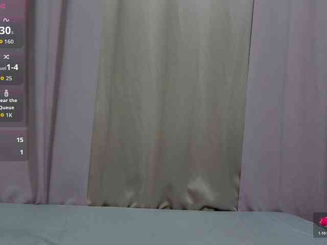 LadyPeach webcam