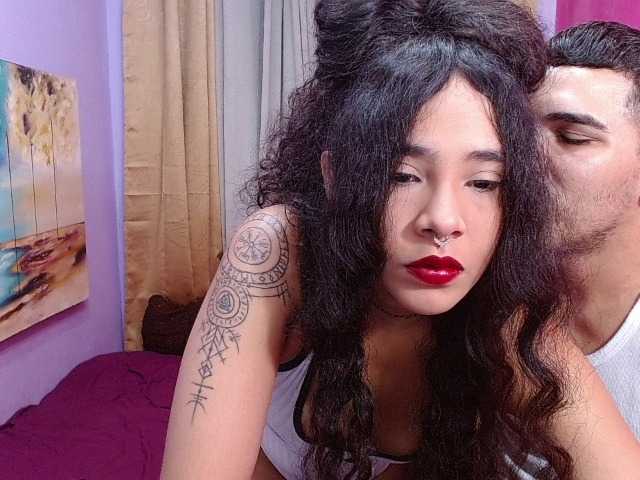 Tatiwallace live cam on BongaCams