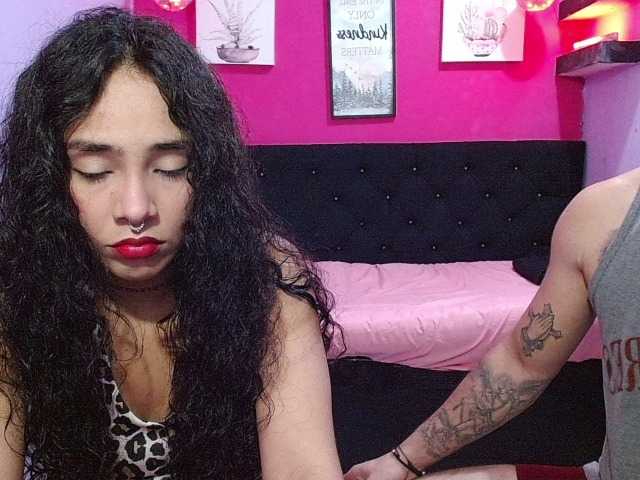 Tatiwallace live cam on BongaCams