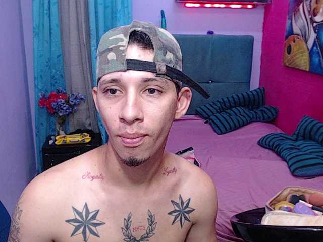 Tatiwallace live cam on BongaCams