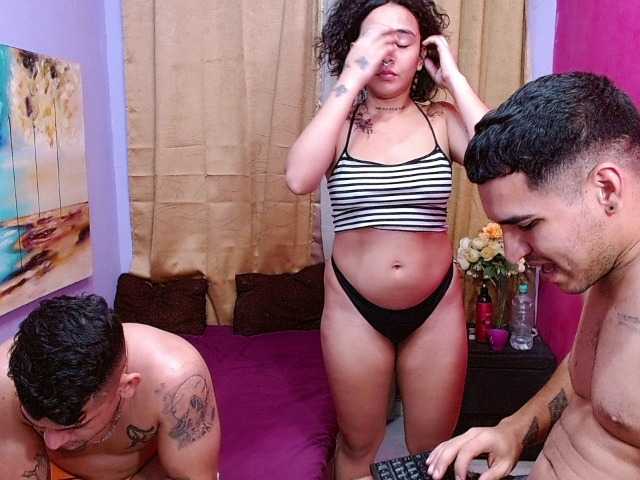 Tatiwallace live cam on BongaCams