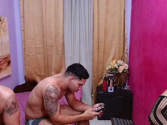 Tatiwallace live cam on BongaCams