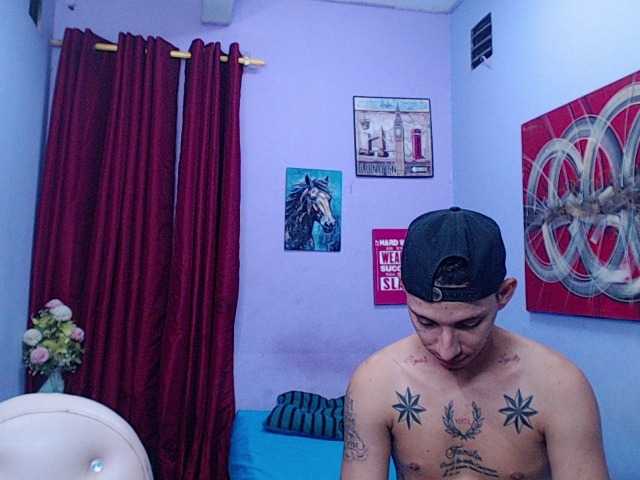 Tatiwallace live webcam show