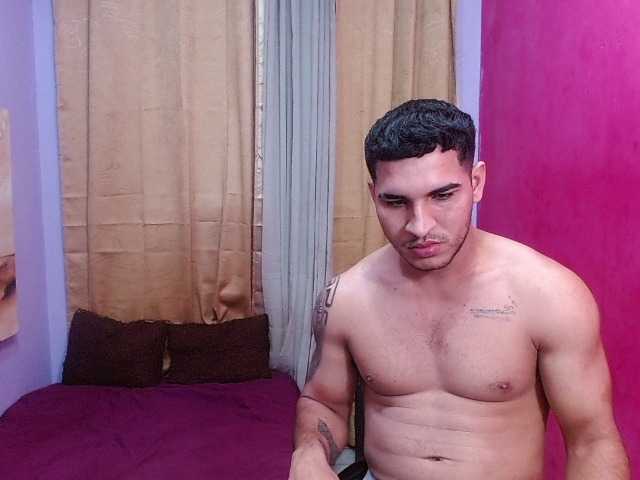 Tatiwallace live cam on BongaCams