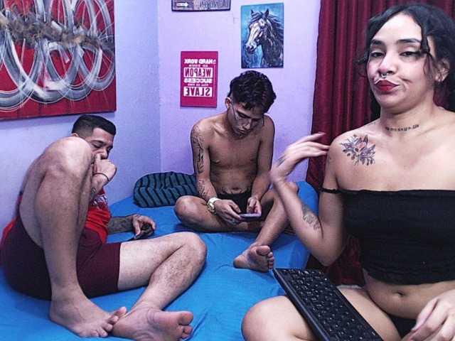 Tatiwallace live cam on BongaCams
