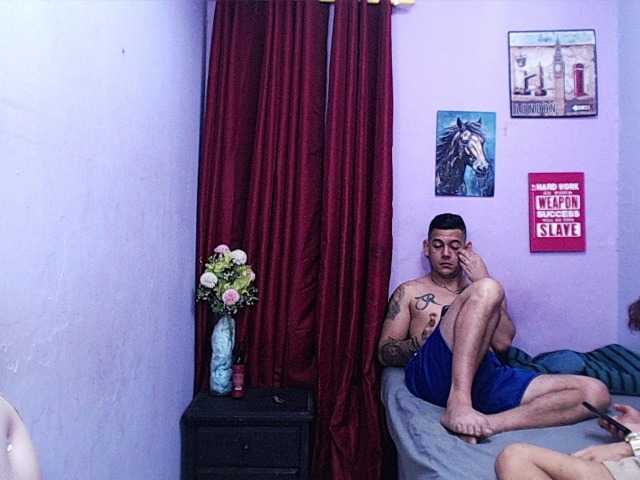 Tatiwallace live cam on BongaCams