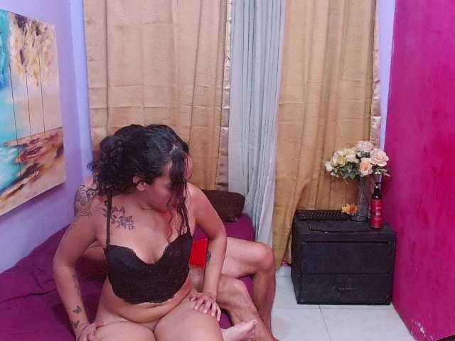 Tatiwallace live cam on BongaCams