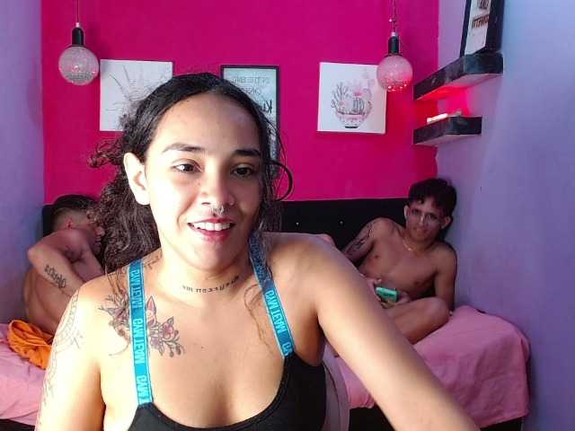 Tatiwallace live cam on BongaCams