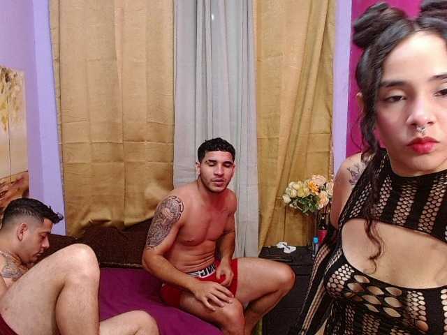 Tatiwallace live cam on BongaCams