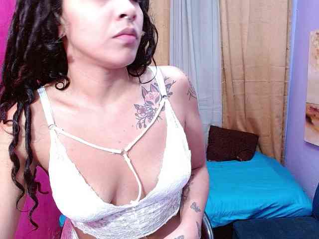 Model: Tatiwallace