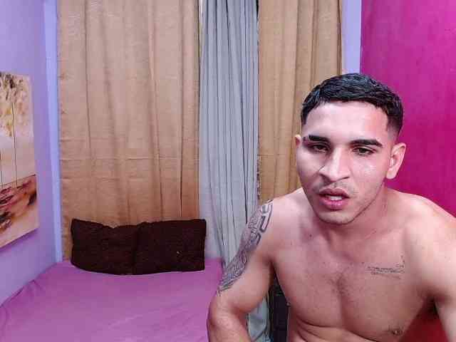 Tatiwallace webcam