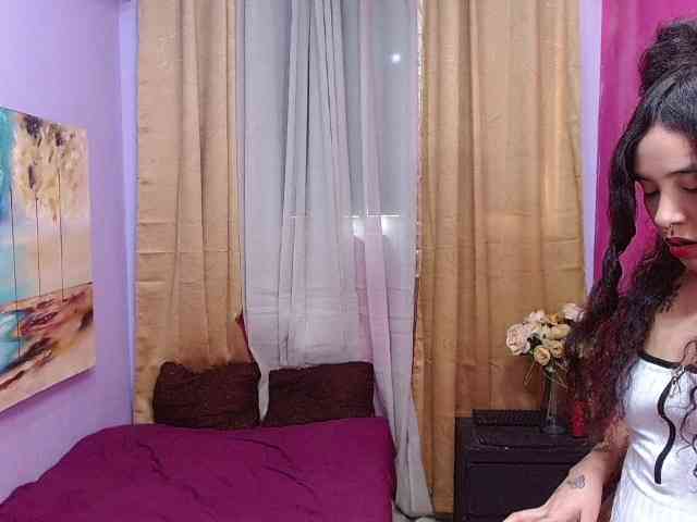 Tatiwallace webcam