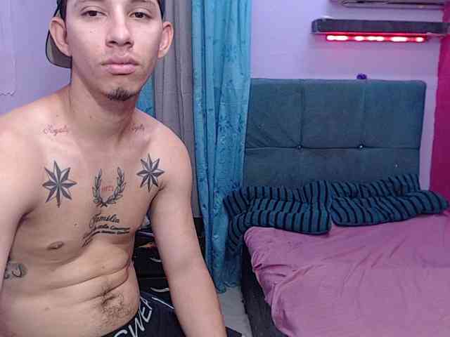 Tatiwallace webcam