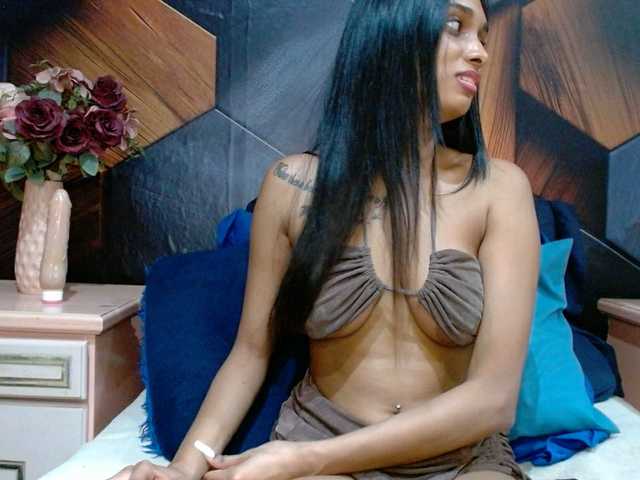 LusciousIndian live cam on BongaCams