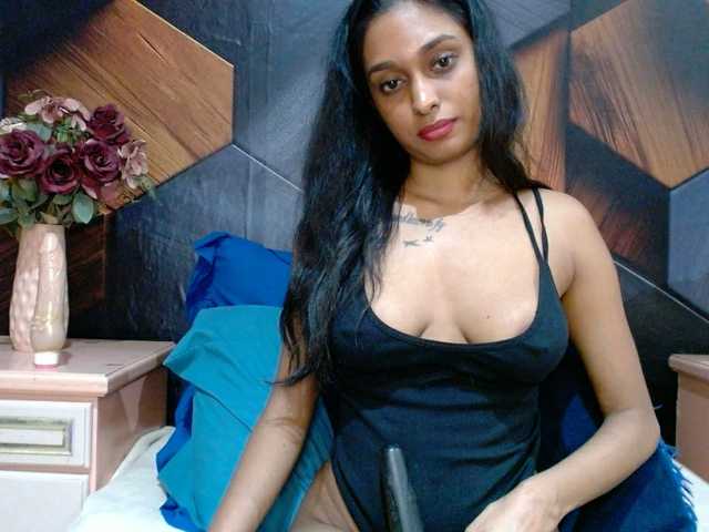 LusciousIndian live cam on BongaCams