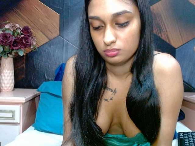 LusciousIndian live cam on BongaCams