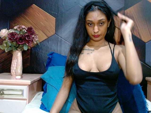 LusciousIndian live cam on BongaCams