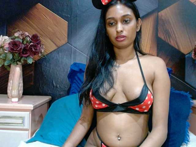 LusciousIndian live cam on BongaCams
