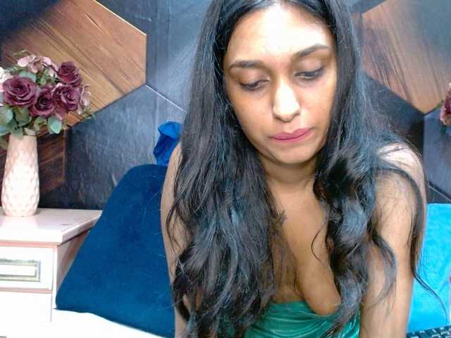LusciousIndian live cam on BongaCams
