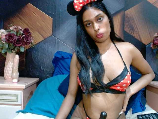 LusciousIndian live cam on BongaCams