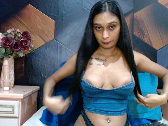 LusciousIndian live cam on BongaCams