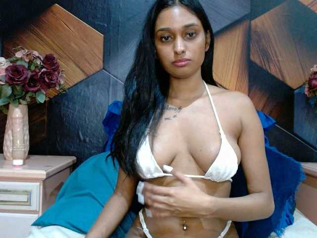 LusciousIndian live cam on BongaCams