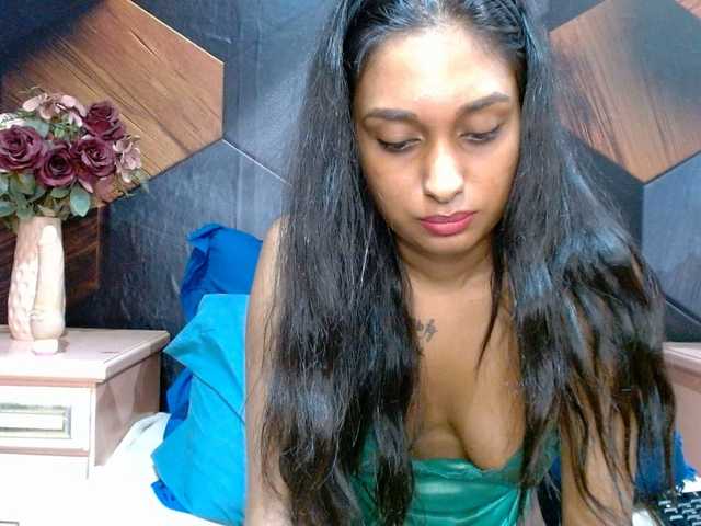 LusciousIndian live cam on BongaCams