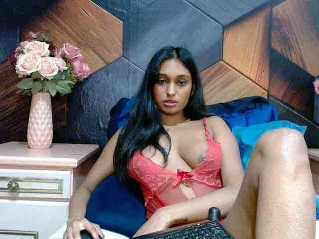 LusciousIndian webcam