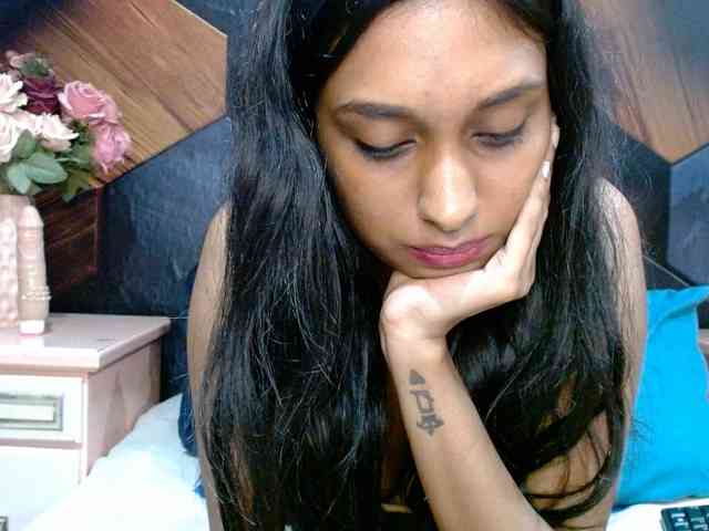 LusciousIndian webcam