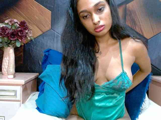 LusciousIndian webcam