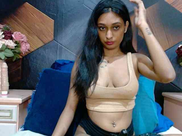 LusciousIndian webcam