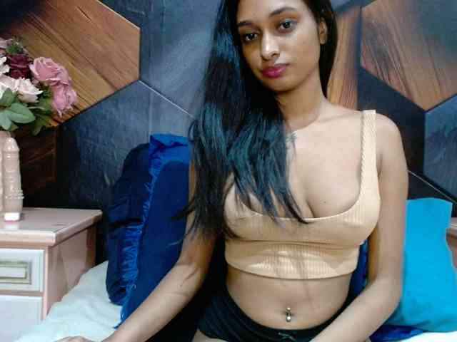 LusciousIndian webcam