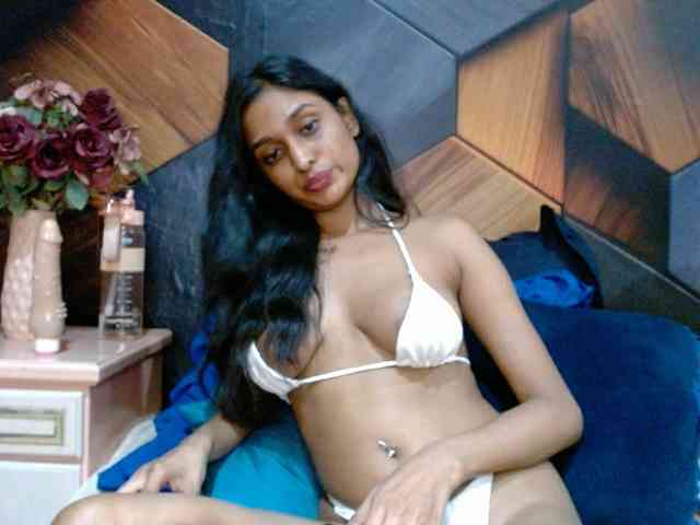 LusciousIndian webcam