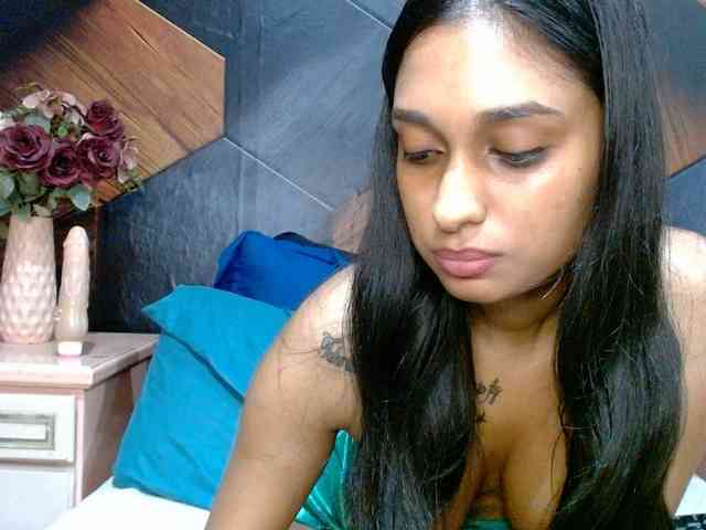 LusciousIndian webcam