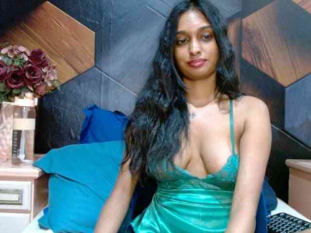 LusciousIndian webcam