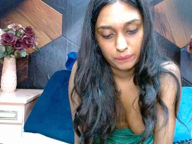 LusciousIndian webcam