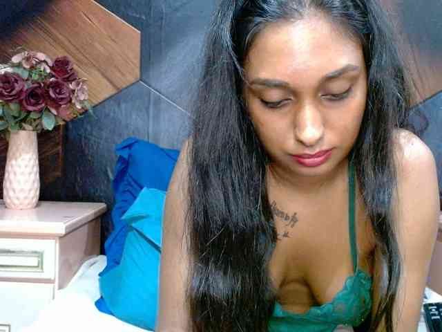 LusciousIndian webcam