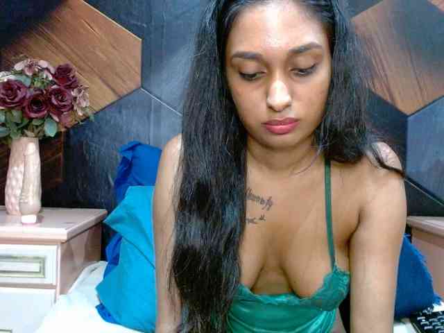 LusciousIndian webcam