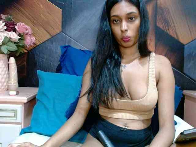 LusciousIndian webcam