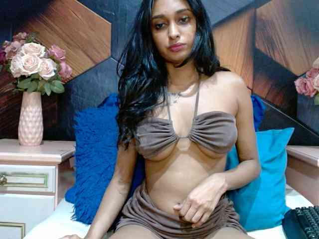 LusciousIndian webcam