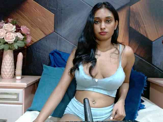LusciousIndian webcam