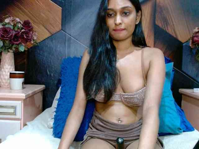 LusciousIndian webcam